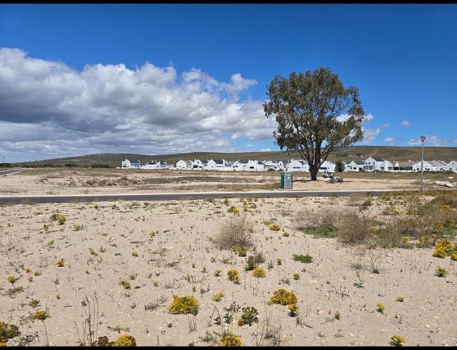 LAND FOR SALE IN BRITANNIA BAY